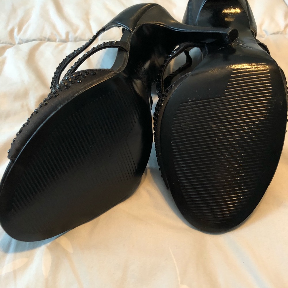 Shoes - Picture 3 of 3